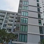Neo2 Condo 407