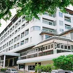 Khanom Golden Beach Hotel