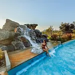 Jupiter Trevi Resort And Spa