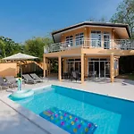 Twin Villas Ao Nang