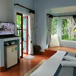 Baanmontra Beach Resort - Bankrut