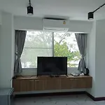 Baanmontra Beach Resort - Bankrut