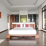 Kulraya Villas - Luxury Serviced Pool Villas
