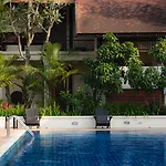 Horizon Village & Resort