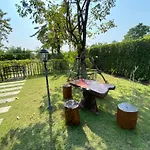 บ้านเพลิน