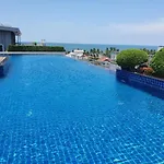 The Patio Condo คอนโดวิวทะเล Floor 6
