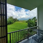 Sawaddee Pua Homestay