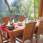 Vanasin Residence