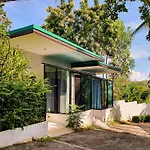 Phornpailin Riverside Resort