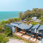 Dojo Poolvilla Beach Resort - Private Beach Villa-