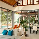 Lada Cliff Villa Malaiwana