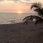 Sammy Seaview Mae Ramphueng Beach Front Golden Elephant บ้านช้างทองวิวทะเลหน้าหาดแม่รำพึง