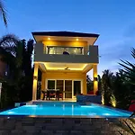 Villa Kirasi