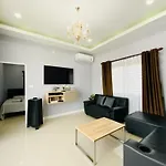 Patteera Pool Villa Sattahip