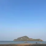 Seaside Mountain Retreat