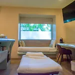 Le Divine Comedie Beach Resort