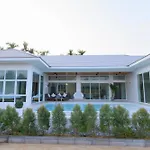Gems Pool Villa Chanthaburi