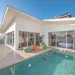 Villa Mikalamai
