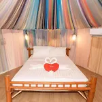 Pareehut Resort Koh Sichang