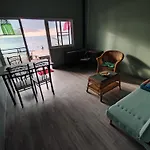 Flower Apartment On The Beach