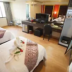 Grand Pink Hotel Hatyai