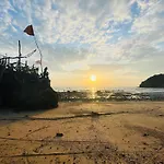 Koh Phu Valley