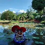 เรือนแฝด Brook View