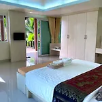 Mountain Resort Koh Lipe