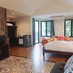 Busaya Resort & Cuisine