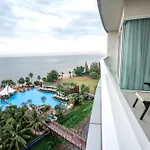 Movenpick Residences Pattaya With Ocean View