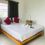 Miss Hong House