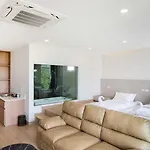 Yunoya Riverside Villa