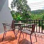 Private Room With Share Bathroom At Little Wild House Khaosok