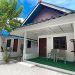 Sea To Moon Lipe