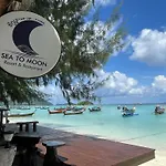 Sea To Moon Lipe