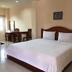 Ratchaphruek Resort