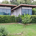 นะลาวิว รีสอร์ท ปัว Nala View Resort Pua