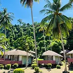 Koh Ngai Resort