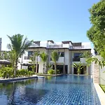 Oasis Garden & Pool Villa At Vip Resort
