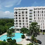 Sea Sand Sun Resort