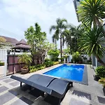 Baan Santhiya Private Pool Villas - Free Tuk-Tuk Service To The Beach!