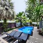 Baan Santhiya Private Pool Villas - Free Tuk-Tuk Service To The Beach!