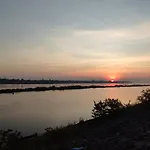 Nawiengkaeriverview Resort