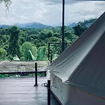 Tanoshi Glamping In Khao Sok