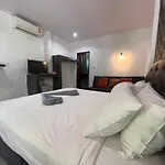 Pakmeng Beach Resort