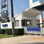 Grandblue Condominium#702 Seaview Topfloor Maephim Rayong