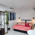 Baan Sabaijai Resort