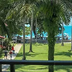 Prasarnsook Villa Beach Resort