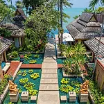Upni Duniya - Luxury, Beachfront 9-Suites Villa