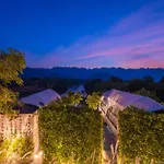 La Levee Resort